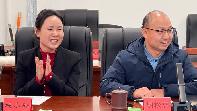 43814a91a550f4e2cc3b5b89b515011d